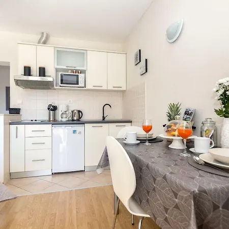 Maja Apartment Podgora (Split-Dalmatia)