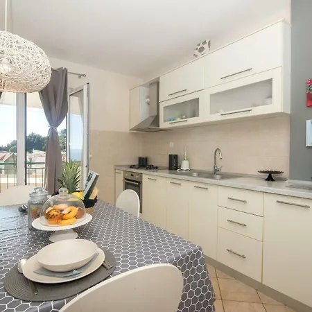 Maja Apartment Podgora (Split-Dalmatia)